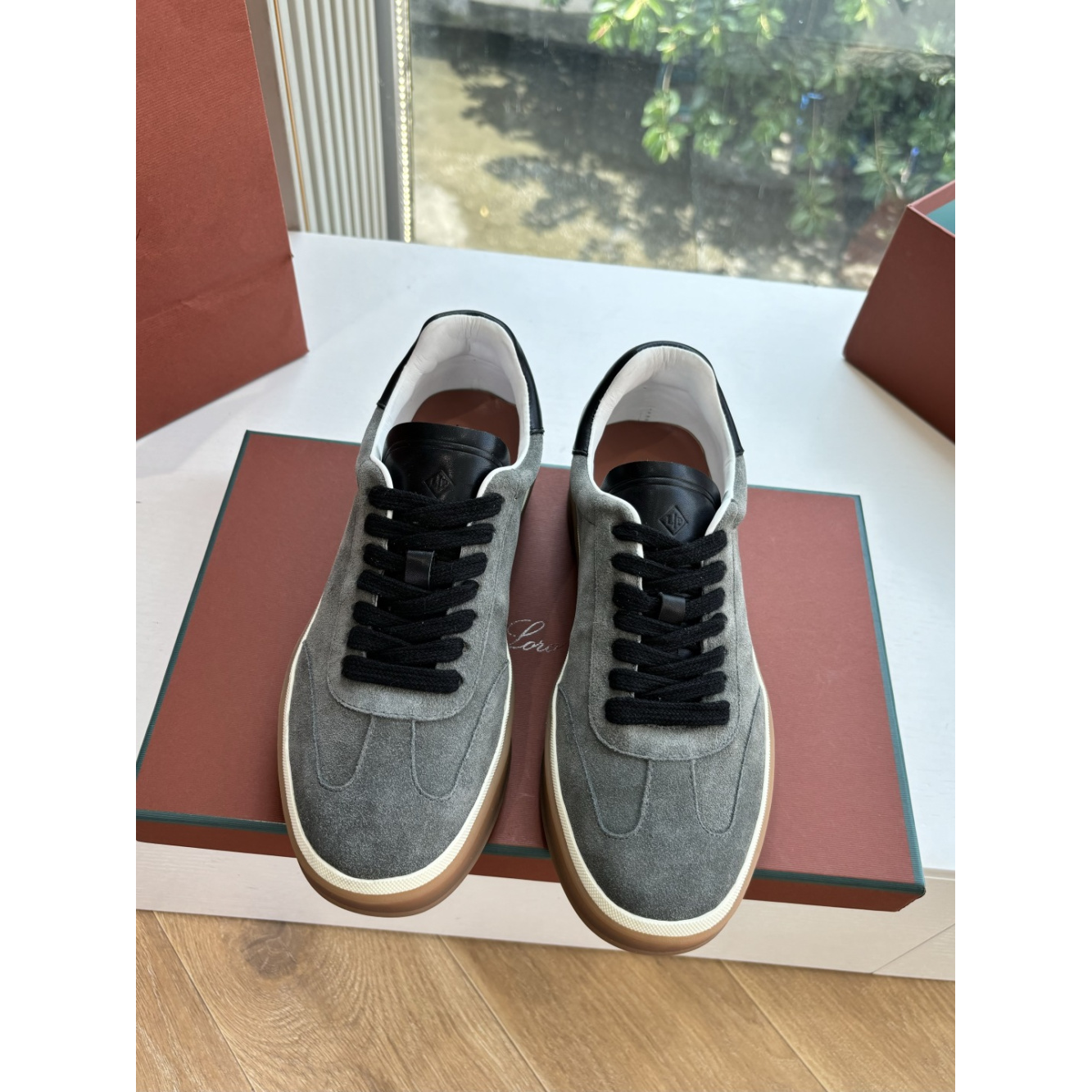 Loro Piana Tênis Walk Cinza Camurça