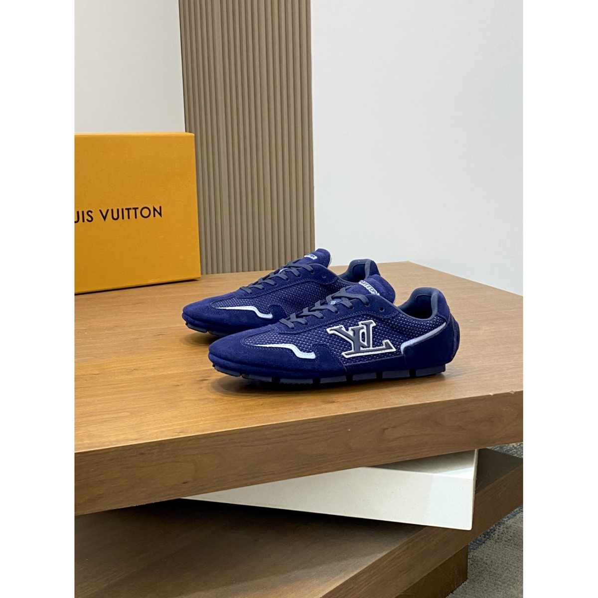 Tênis Louis Vuitton Rally Azul Marinho