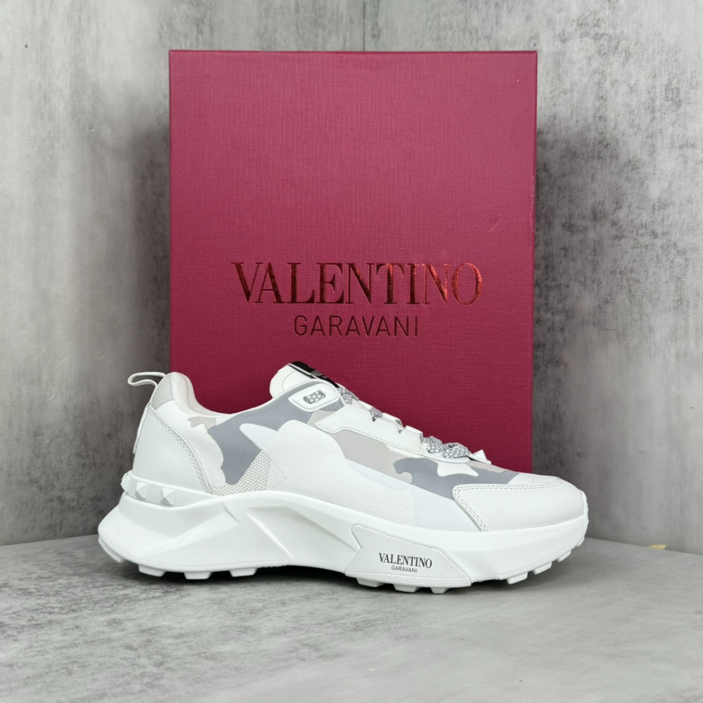 Tênis Valentino Garavani True Act Sneakers Branco/Cinza