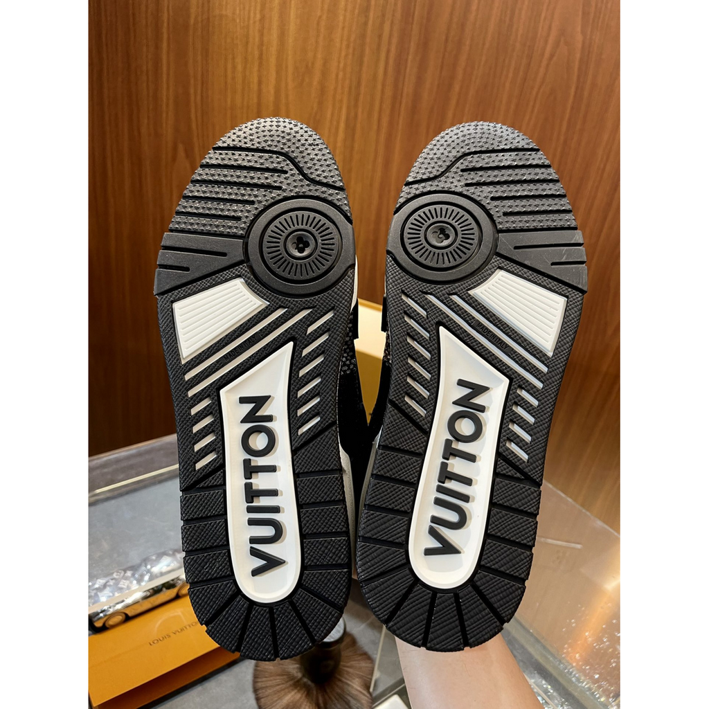 Louis Vuitton Trainer White/black