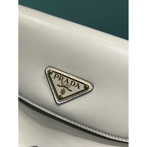Bolsa Prada de Ombro Pequena em Couro 22x17x5.5cm (Preto e outras cores)