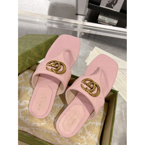 Sandália Gucci com Double G Rosa