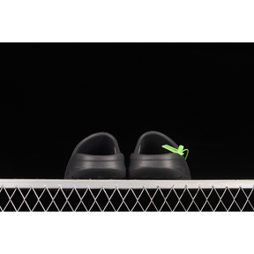 YEEZY SLIDES ONYX
