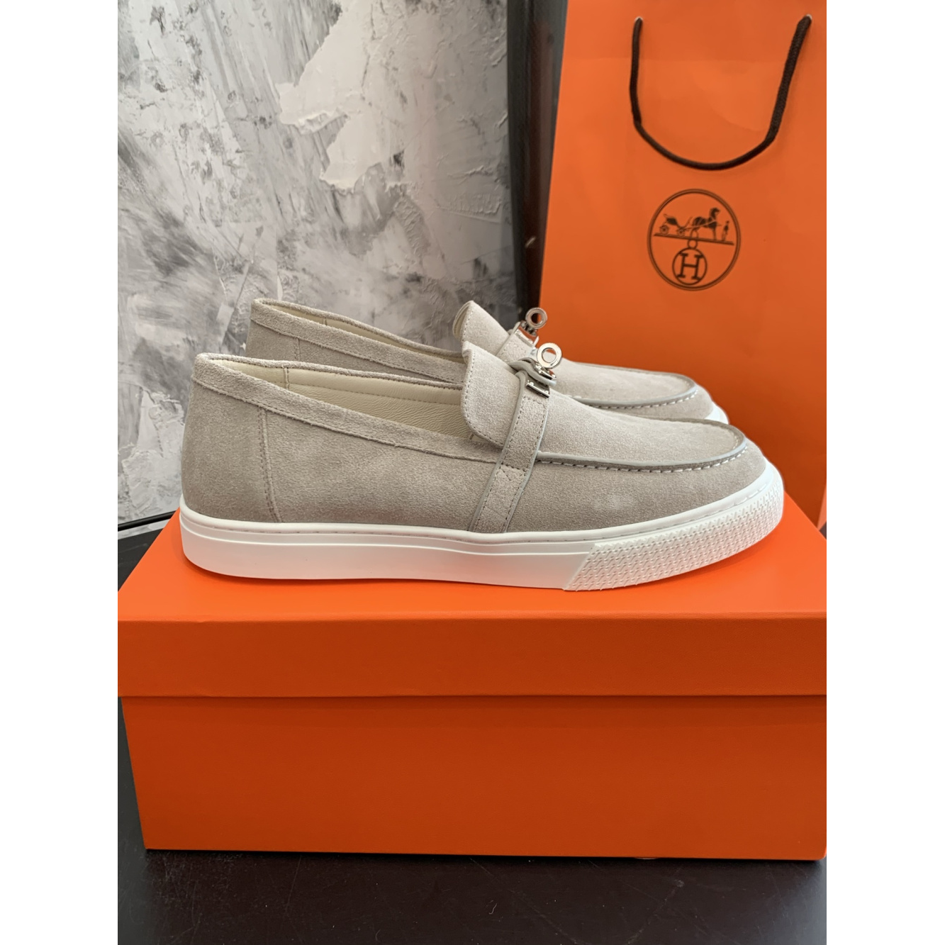 Tênis Hermès Slip-On Game em Camurça Branco Gelo