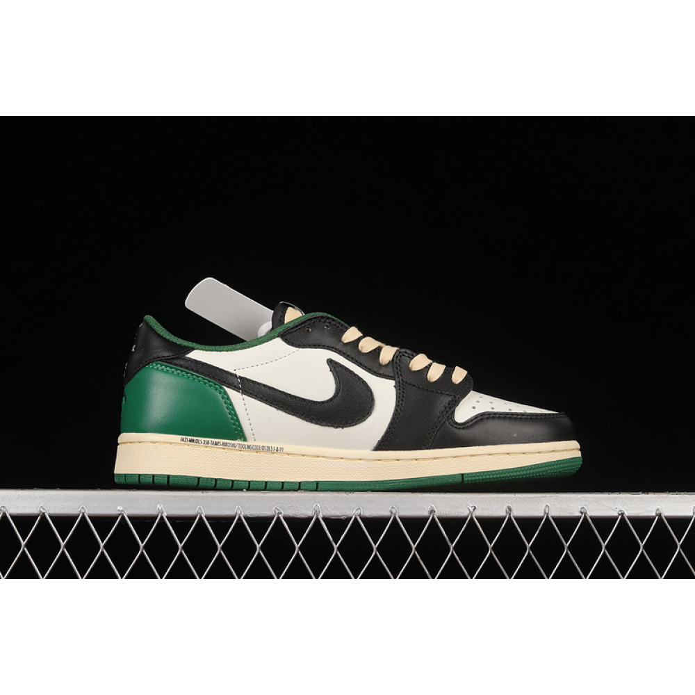 FRAGMENT DESIGN X TRAVIS SCOTT X AIR JORDAN 1