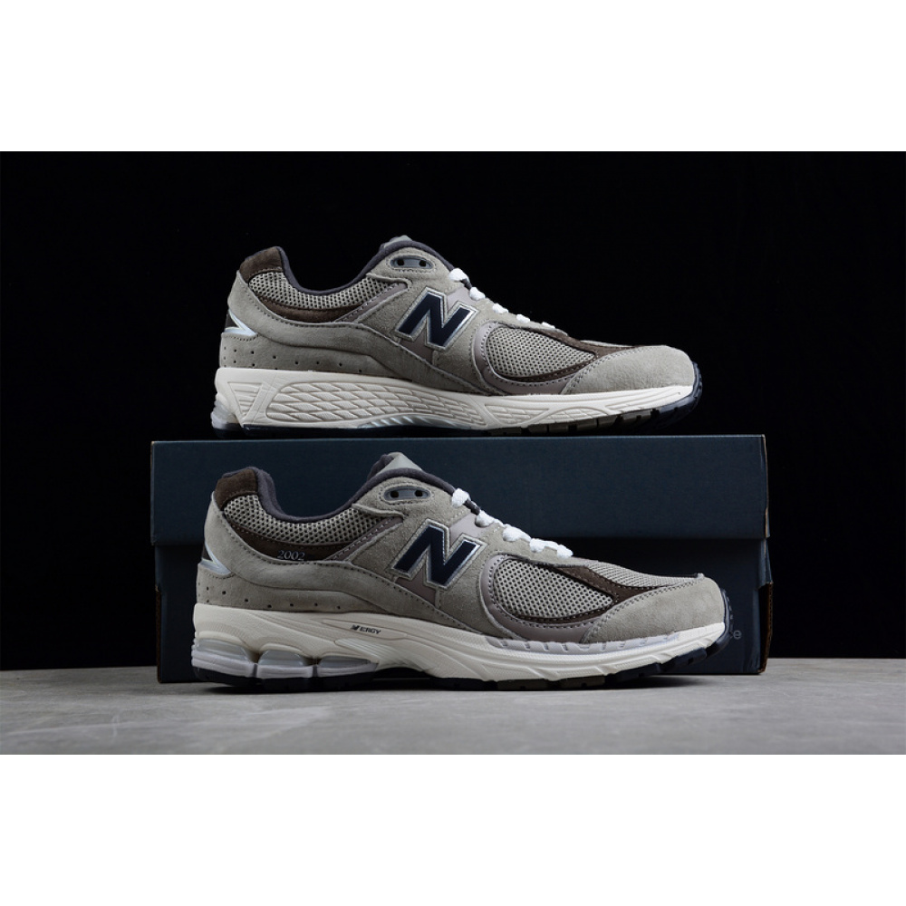 NB 2002R RUNNING SHOES WARM ALPACA/LIGHT CHALKBOARD