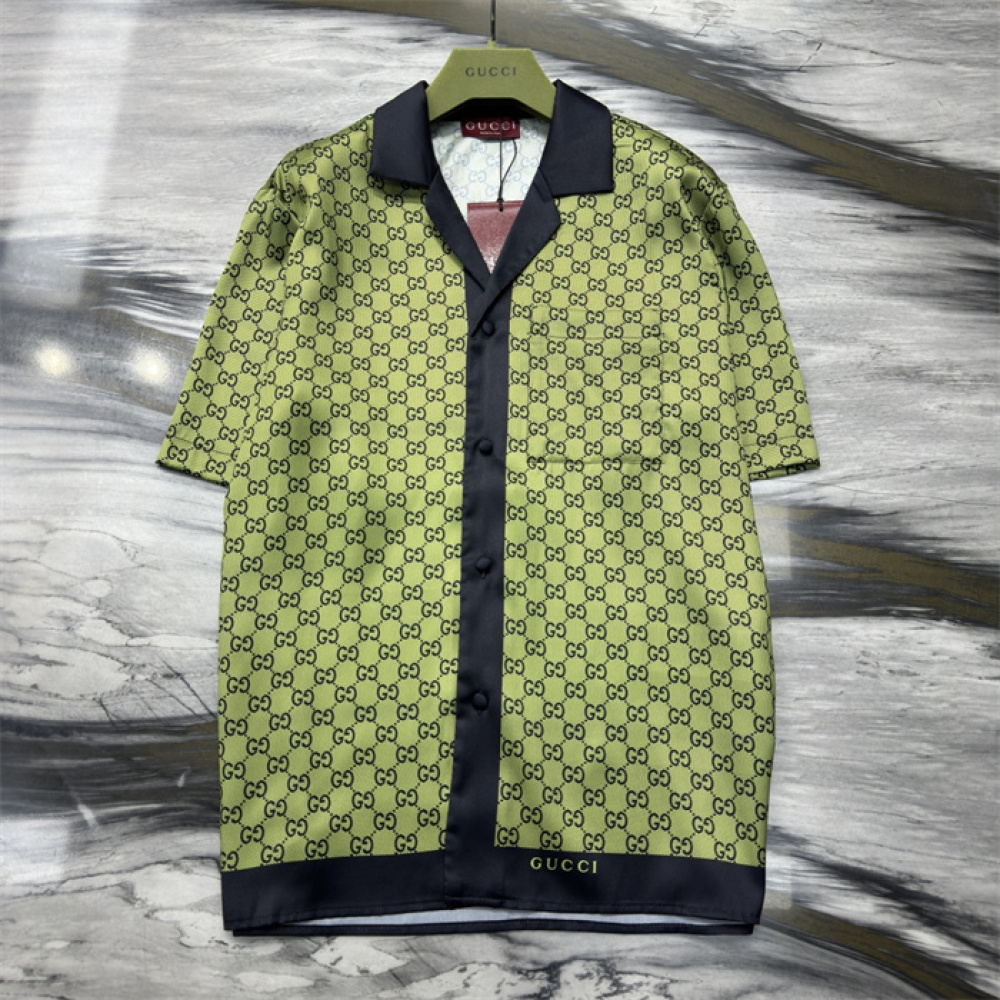 Conjunto Gucci Camisa e Bermuda Seda Verde e Azul Escuro