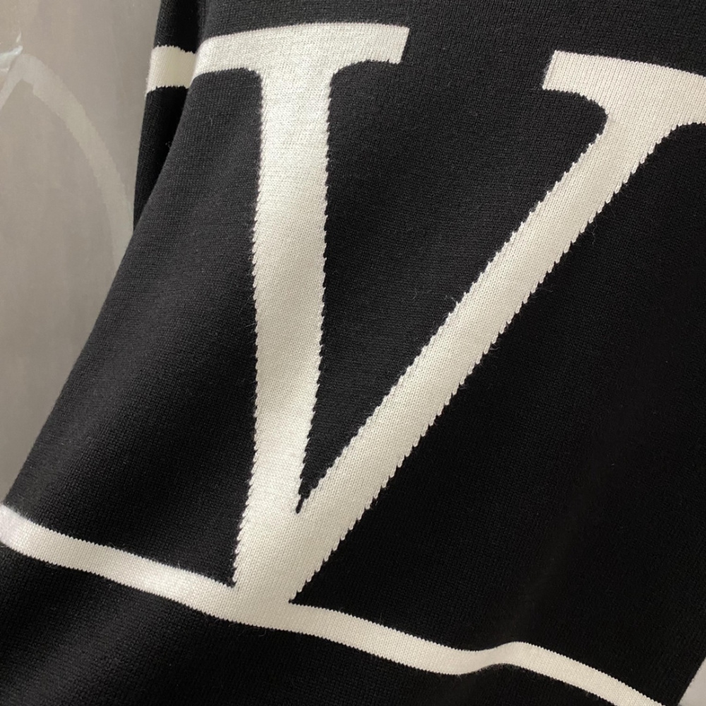 Moletom Valentino VLogo em Cashmere Preto