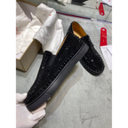 C. Louboutin Tênis Cano Baixo Preto spikes