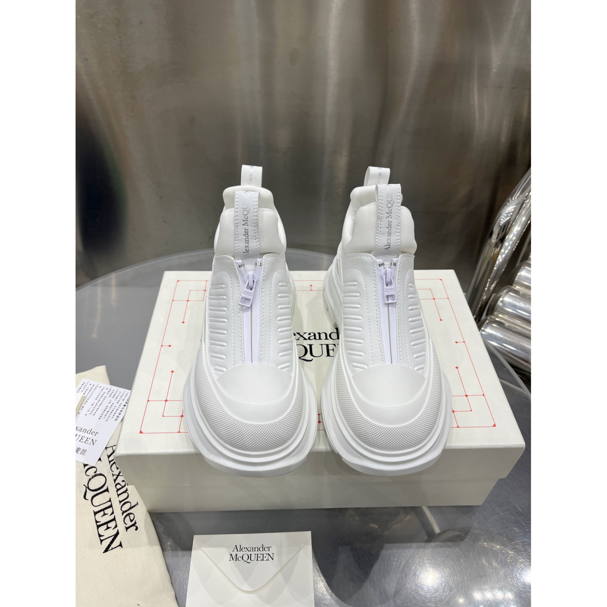 Tênis Alexander Mcqueen Tread Slick Branco