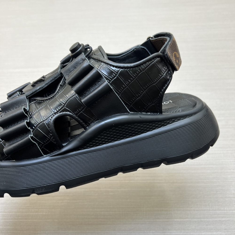 Chinelo Slide Louis Vuitton LV Flatform Chameleon Preto Sandália