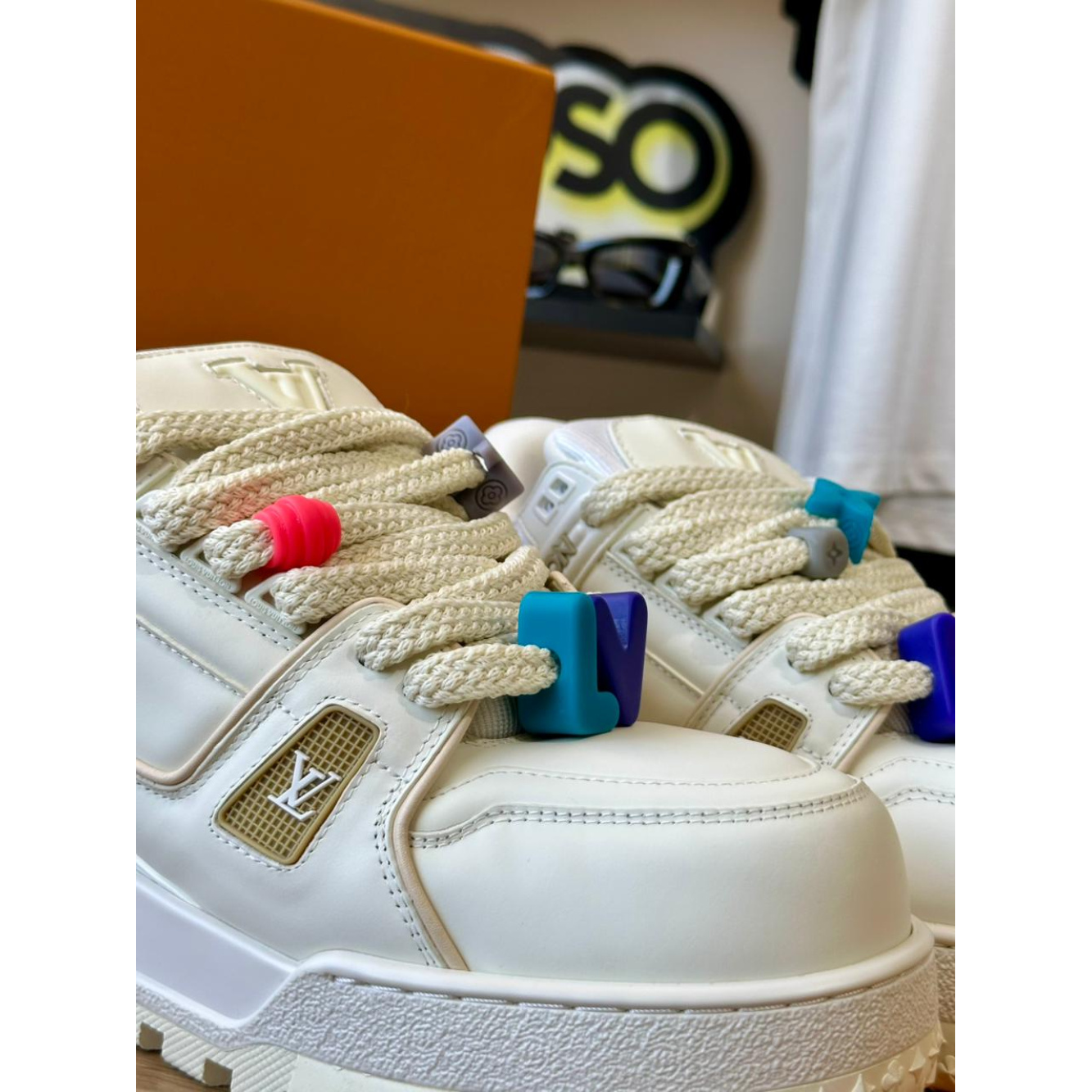 Tênis Louis Vuitton Trainer Maxi Bege/White