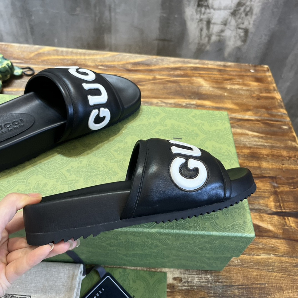 Gucci Slide P/B
