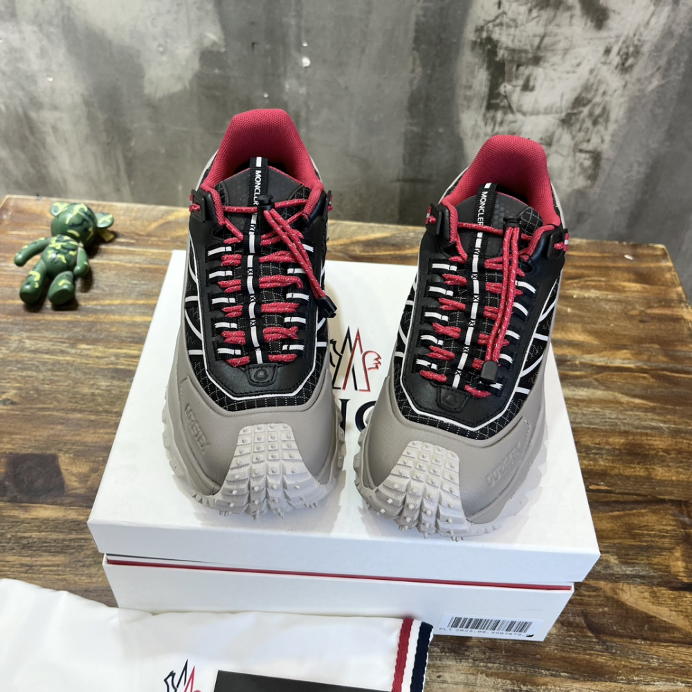 Tênis Moncler Trailgrip GTX Cinza