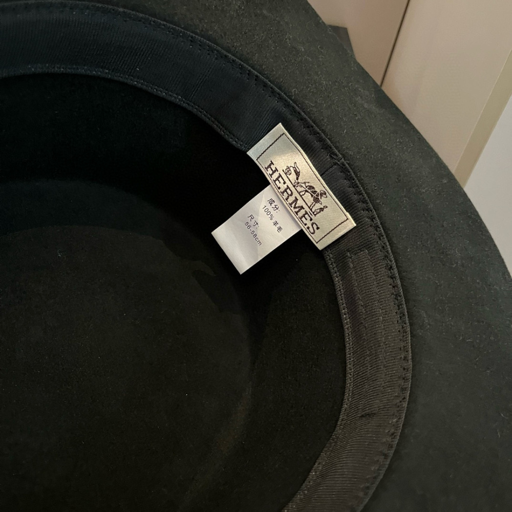 Chapéu Hermès Kelly Preto