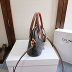 Bolsa Celine Honorine Teen em Triomphe Canvas 22×17.5×9.5cm