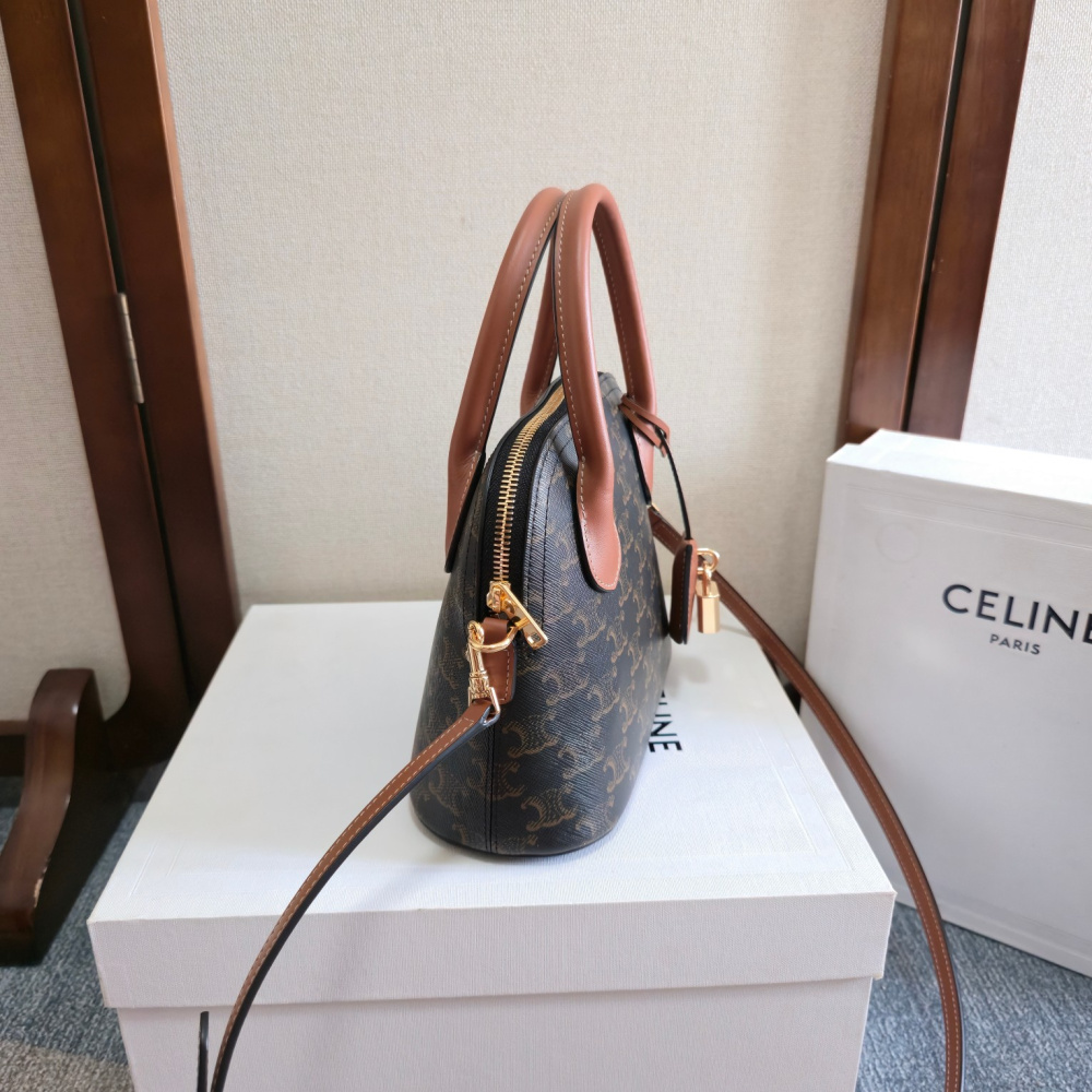 Bolsa Celine Honorine Teen em Triomphe Canvas 22×17.5×9.5cm