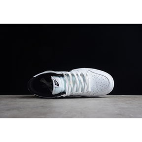 SB DUNK LOW WHITE