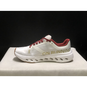 Tênis On Running Cloudsurfer Branco/Vermelho