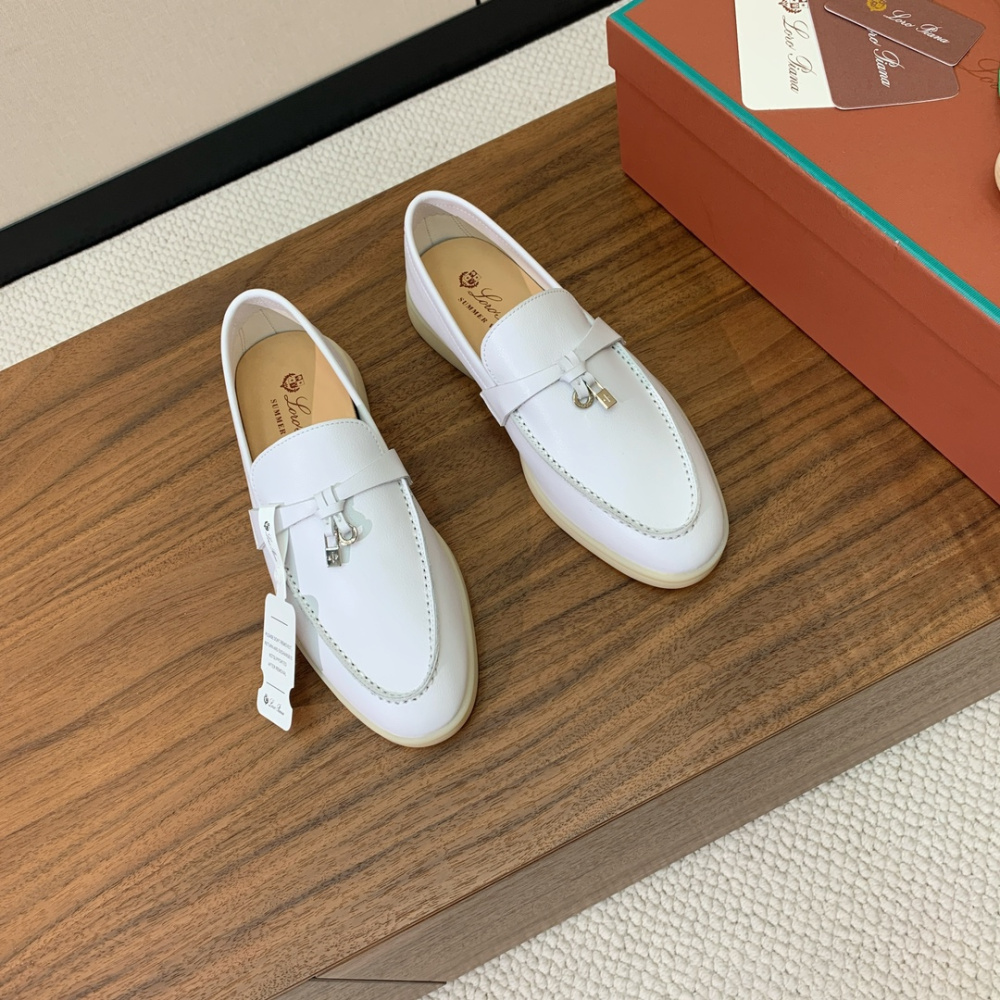 Summer Charms Walk Loro Piana Loafer Couro Branco