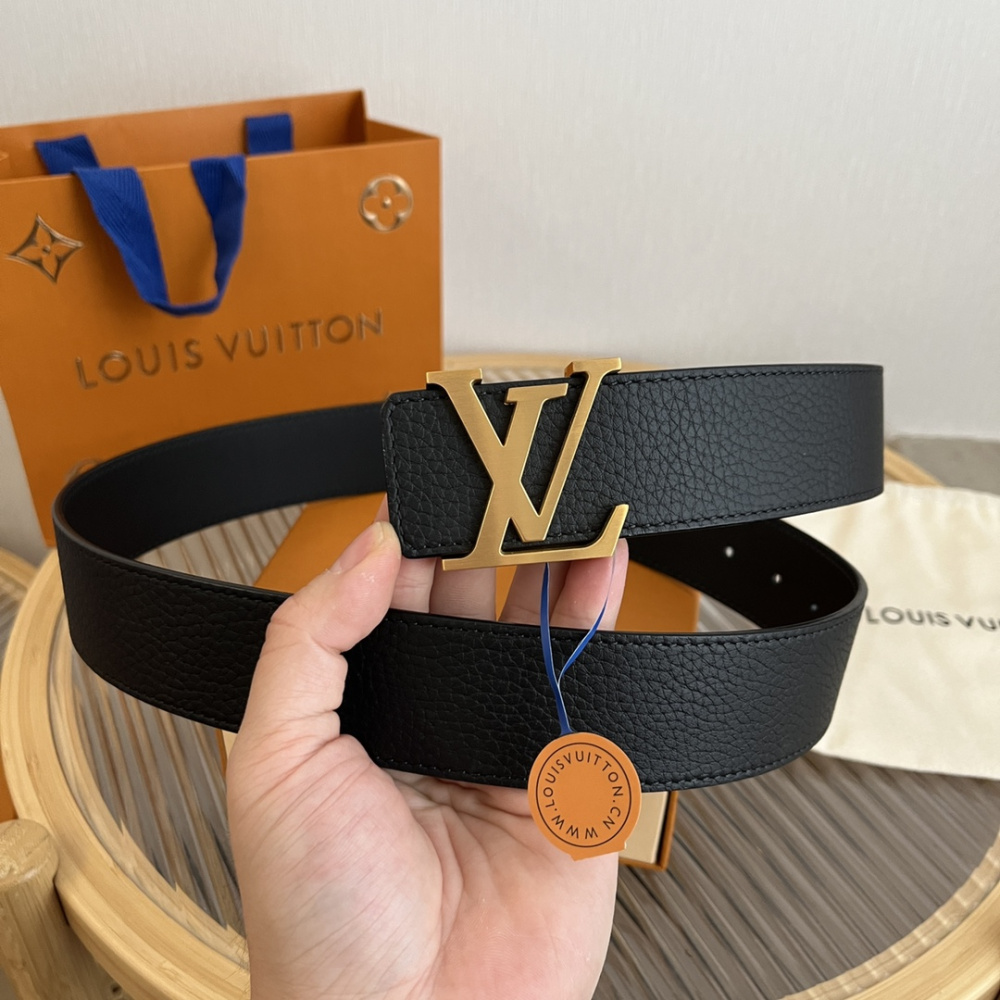 Cinto Louis Vuitton Heritage Reversível Preto Ferragem Dourada 4.0cm