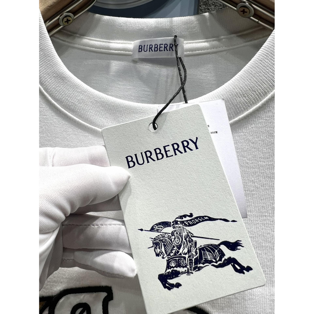 Camisa Burberry de algodão BB ao meio bordada Branca
