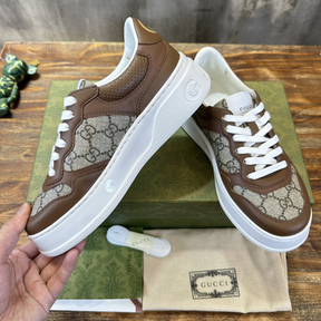 Tênis Gucci GG Supreme Marrom/Branco