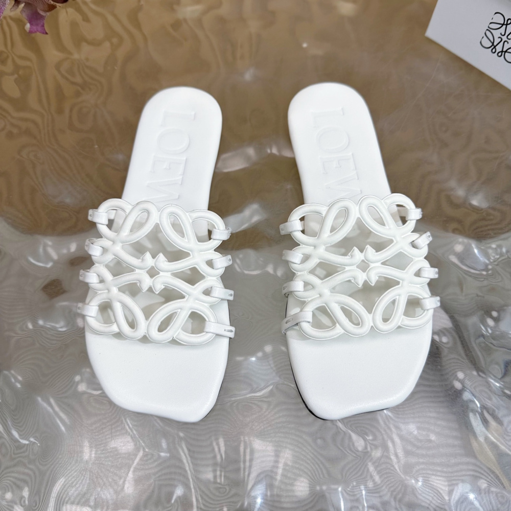 Sandália Loewe Slide Petal Anagram Branco