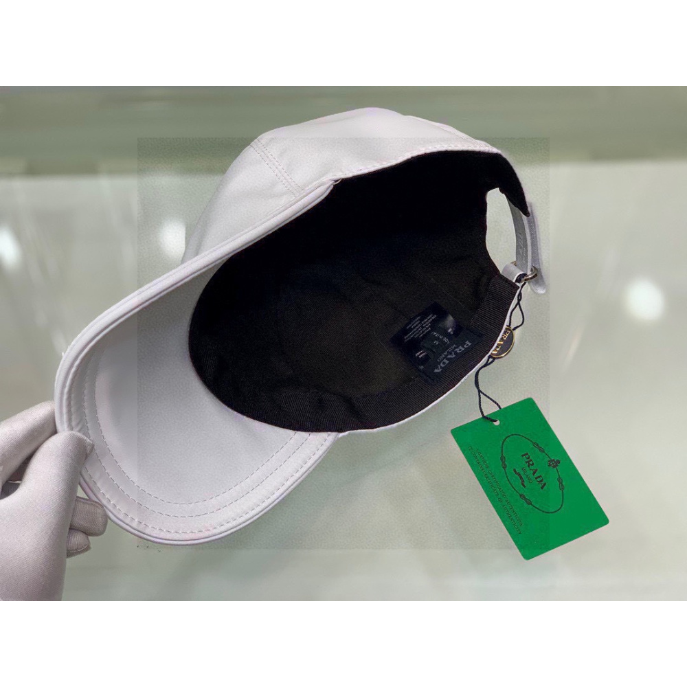 Boné Prada em Re-Nylon Branco