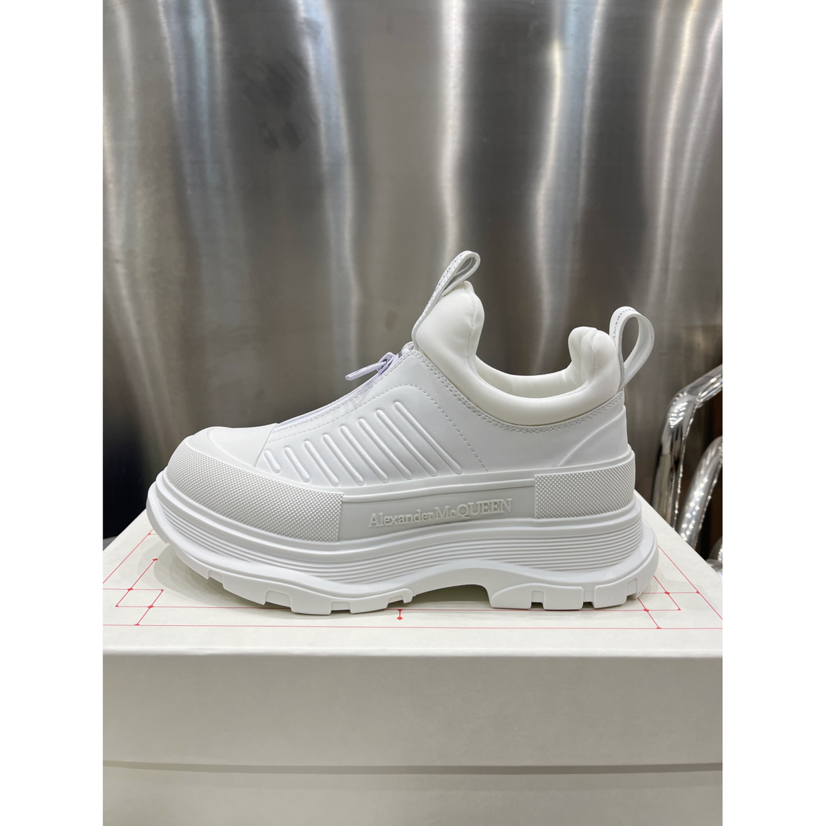 Tênis Alexander Mcqueen Tread Slick Branco
