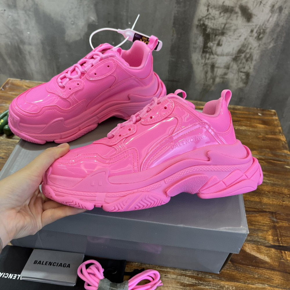 Balenciaga Triple S Rosa