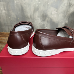 Valentino Garavani Leisure Flows Leather Loafers Marrom