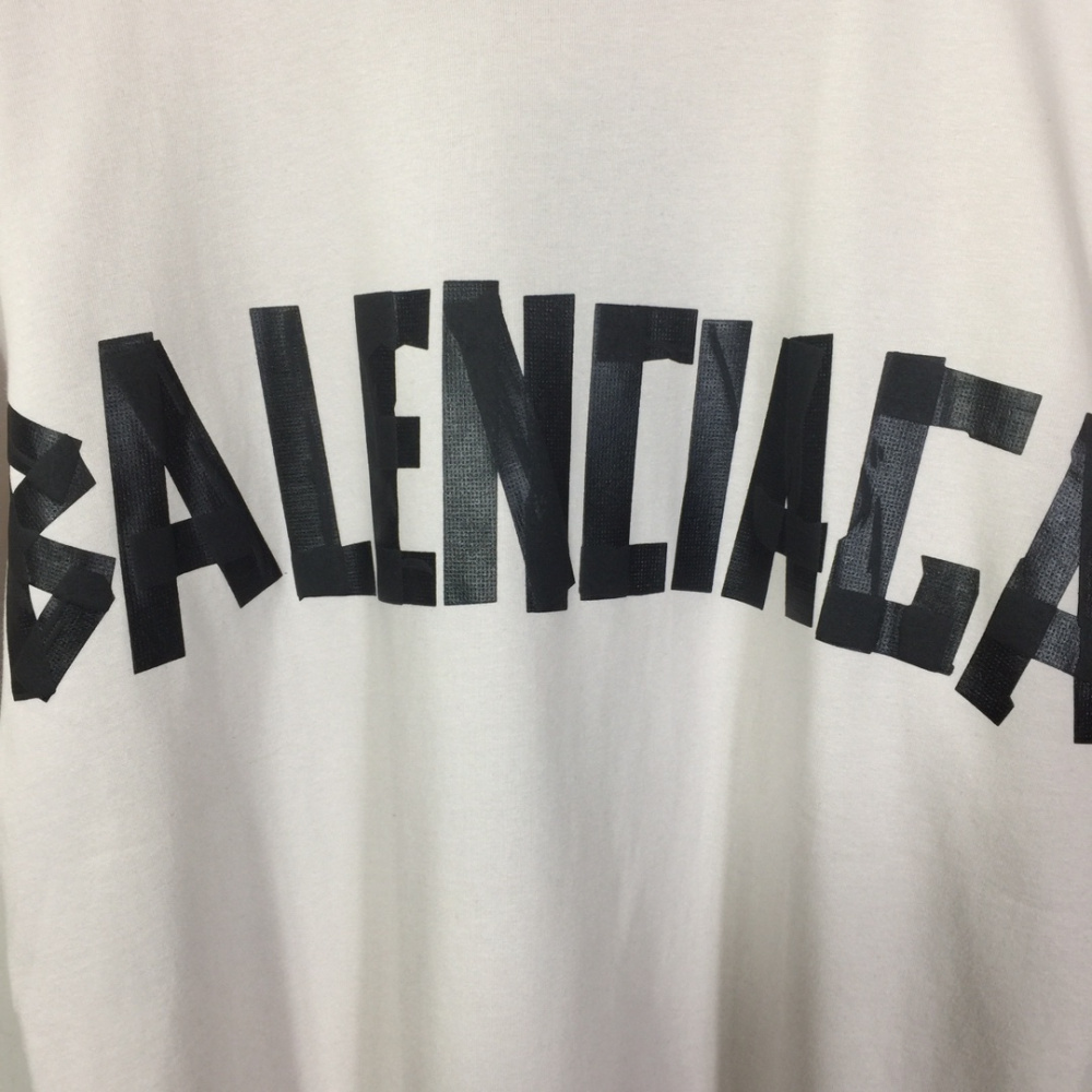 Camiseta de Algodão Balenciaga Oversize "Tape" Branca