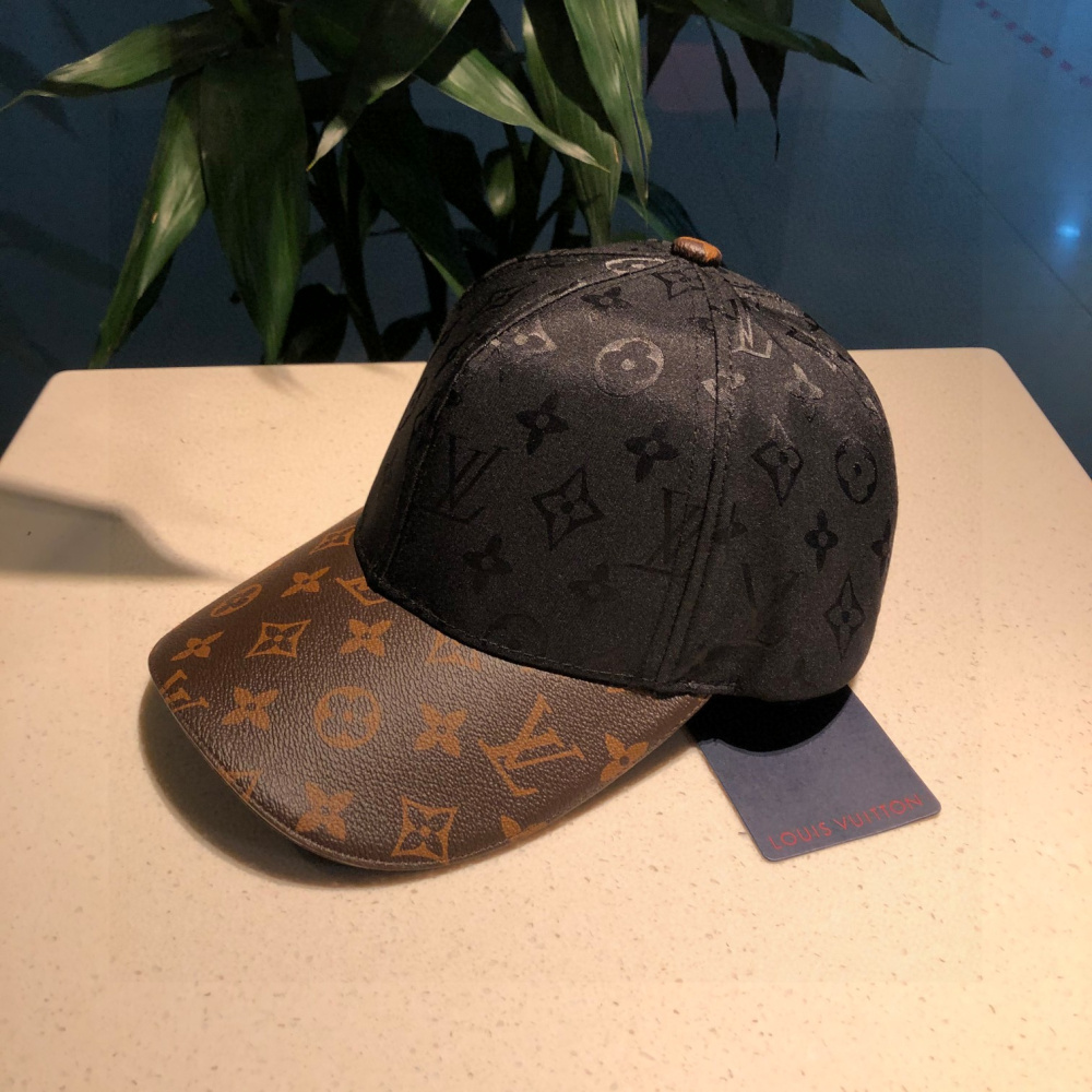 Boné Louis Vuitton Monogram Preto