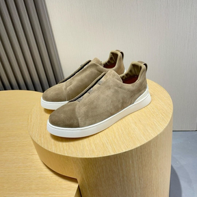 Zegna Triple Stitch em Camurça Marrom Caqui