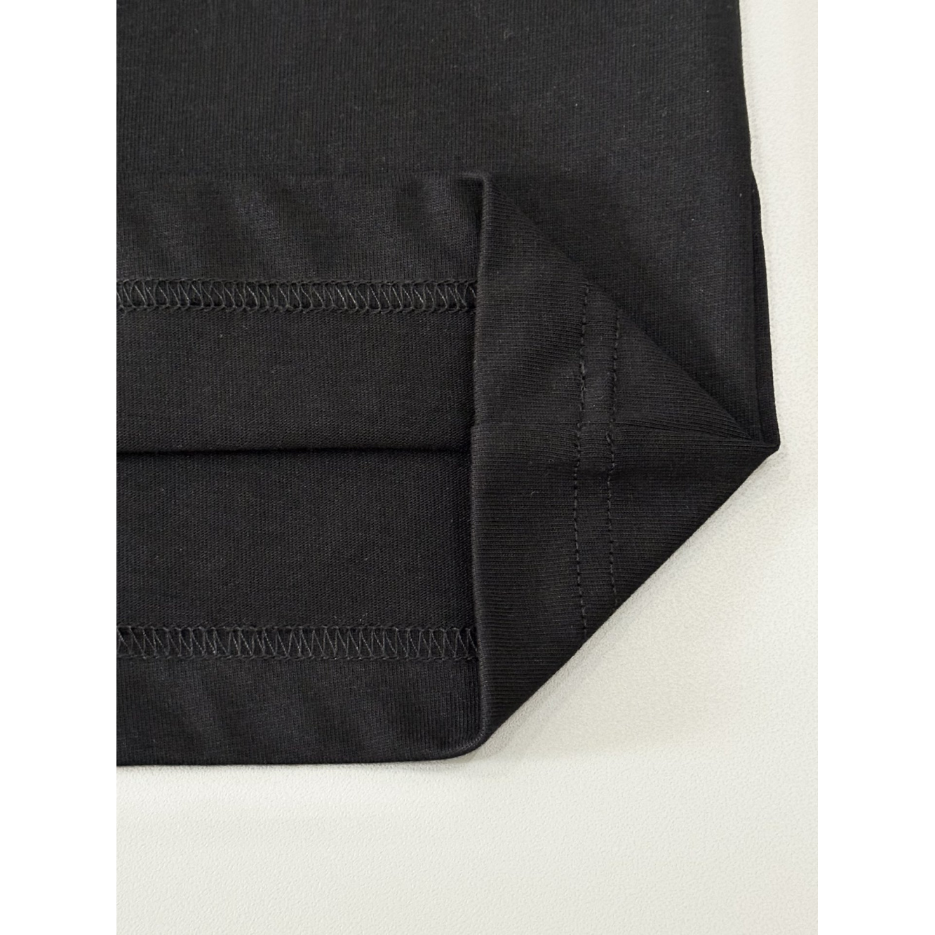 Camisa Prada em algodão com Bolso Lateral em Nylon Preta