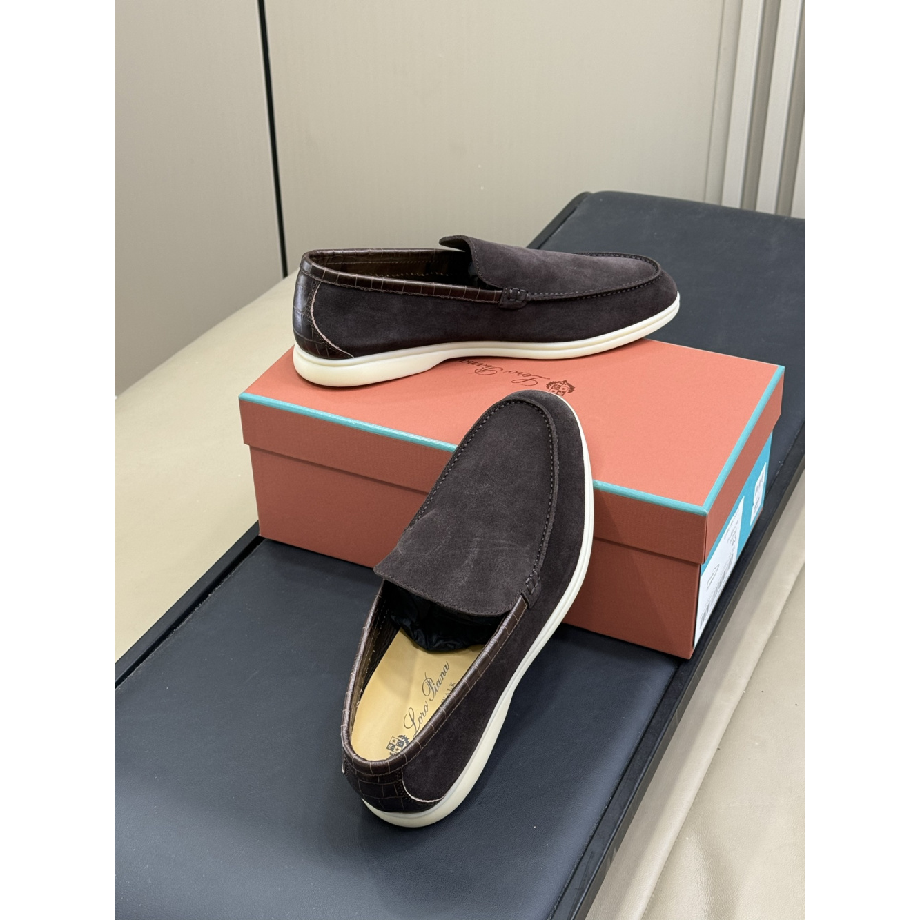 Summer Walk Loro Piana Loafer em Camurça Marrom