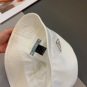 Bucket Prada Re-Nylon Branca