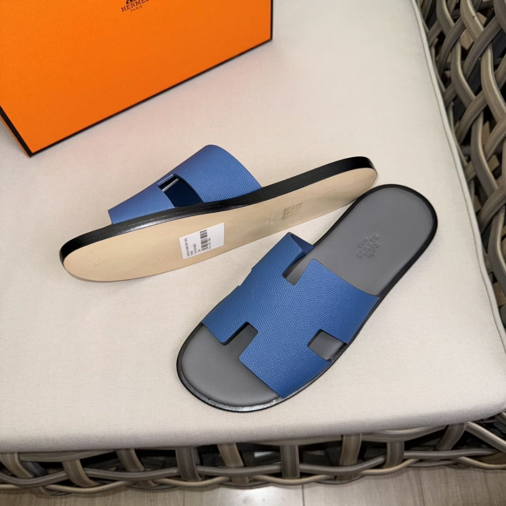 Sandália Izmir em Couro Azul/Sola Cinza