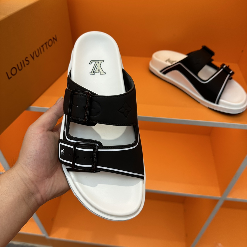 Chinelo Lv Trainer Preto/Branco