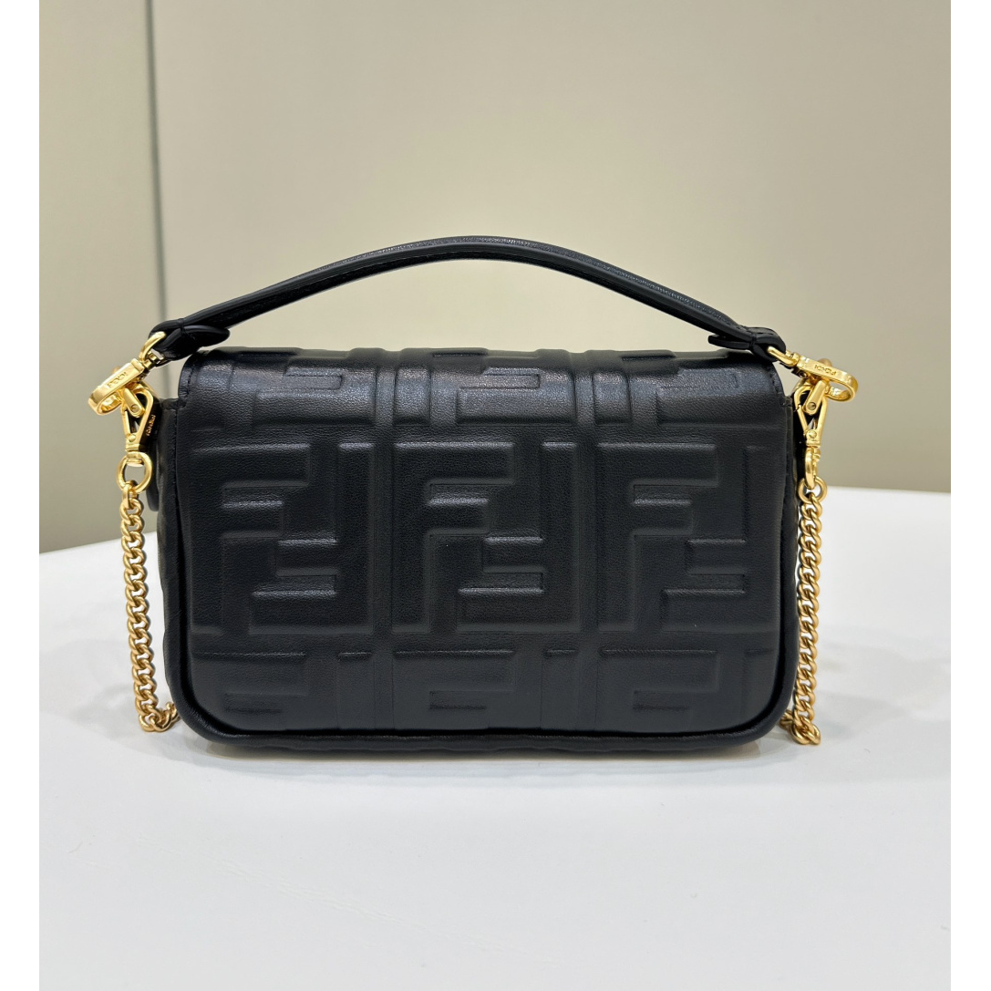 Bolsa Fendi Baguette Mini (4 cores)