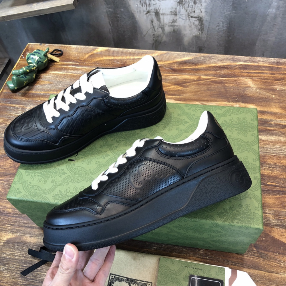 Gucci Sneaker GG Supreme Couro Preto