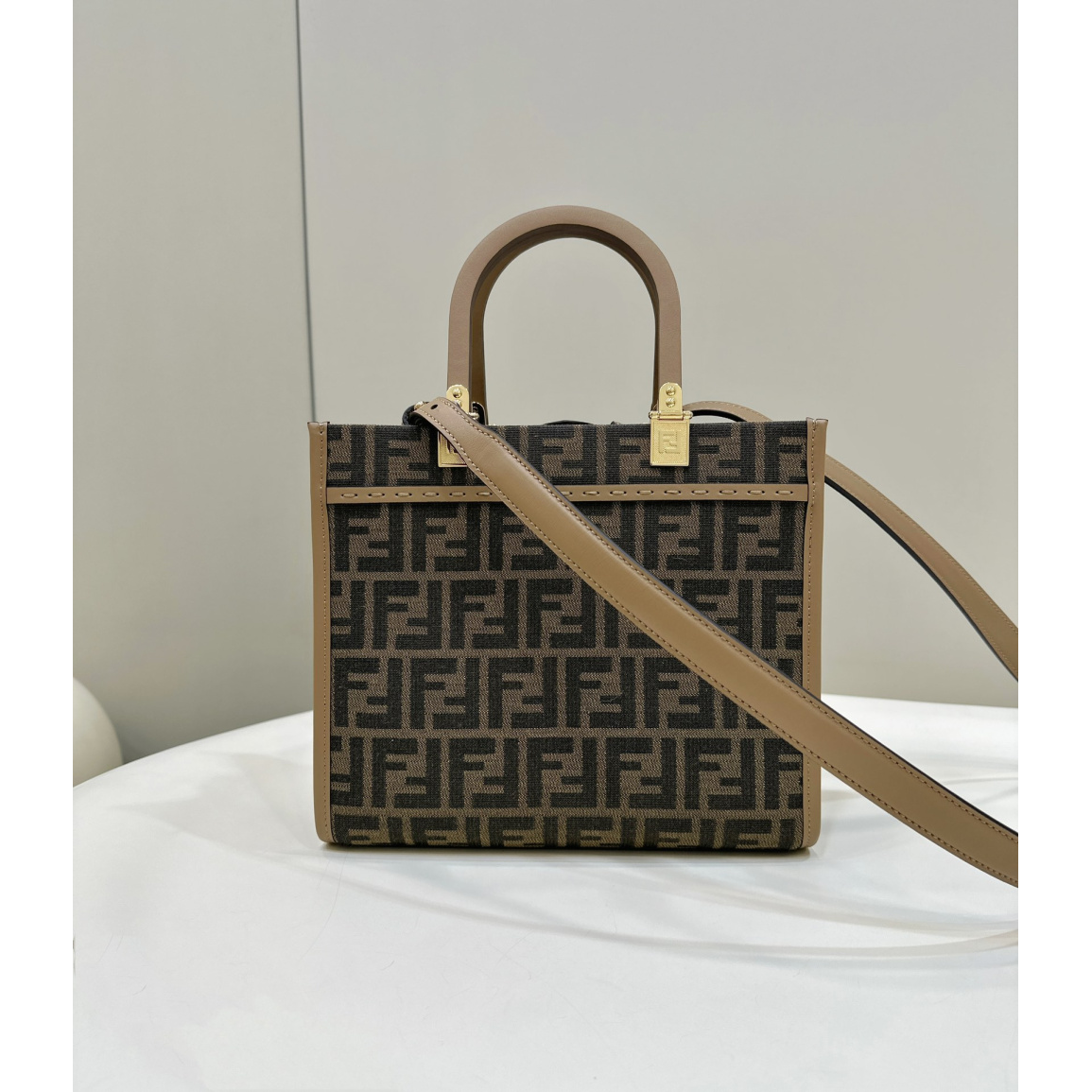 Bolsa Fendi Tote Sunshine (3 tamanhos)