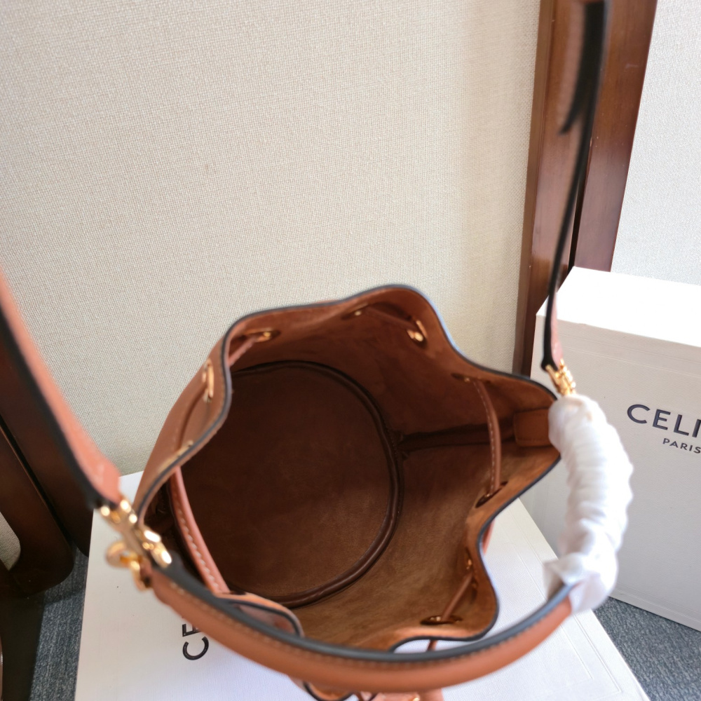 Bolsa Celine Teen Clara 16x19x16cm