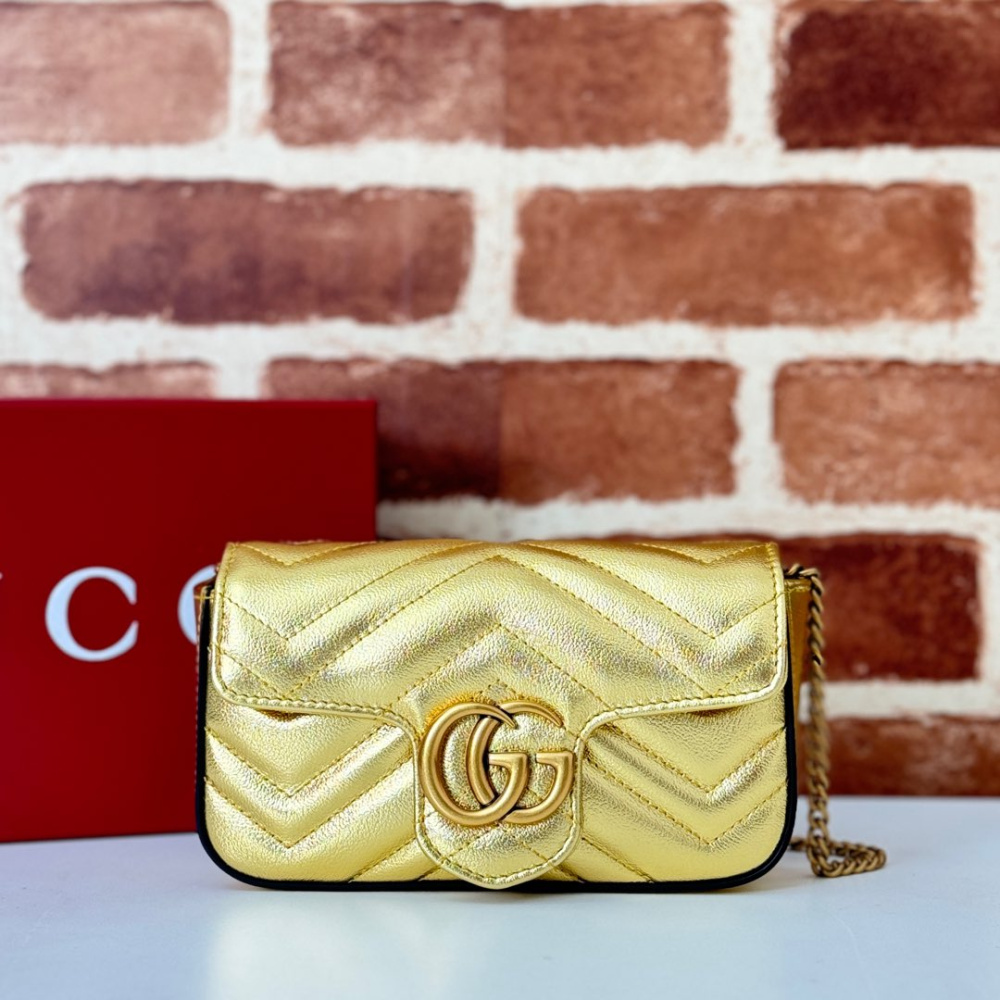Bolsa Gucci GG Marmont Couro Dourado Super Mini/Média/Grande