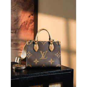 Bolsa Louis Vuitton LV Tote Onthego Monogram