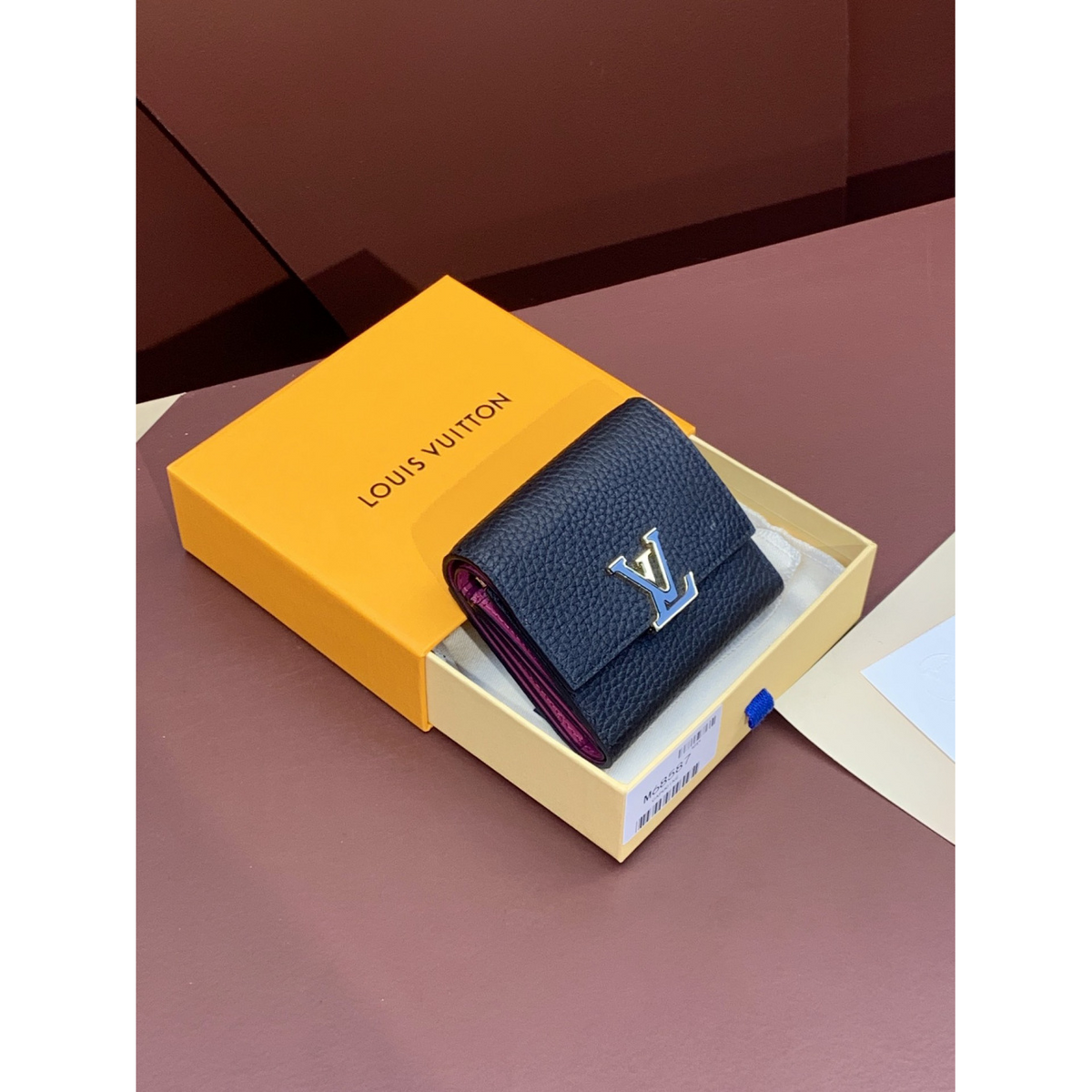 Carteira Louis Vuitton Capucines XS Taurillon 10x8x1.5CM