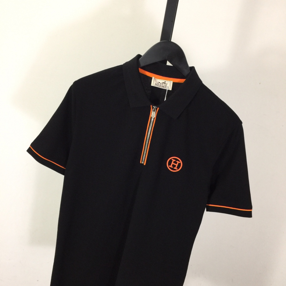 Camiseta Hermès com bordado H e zíper Preta