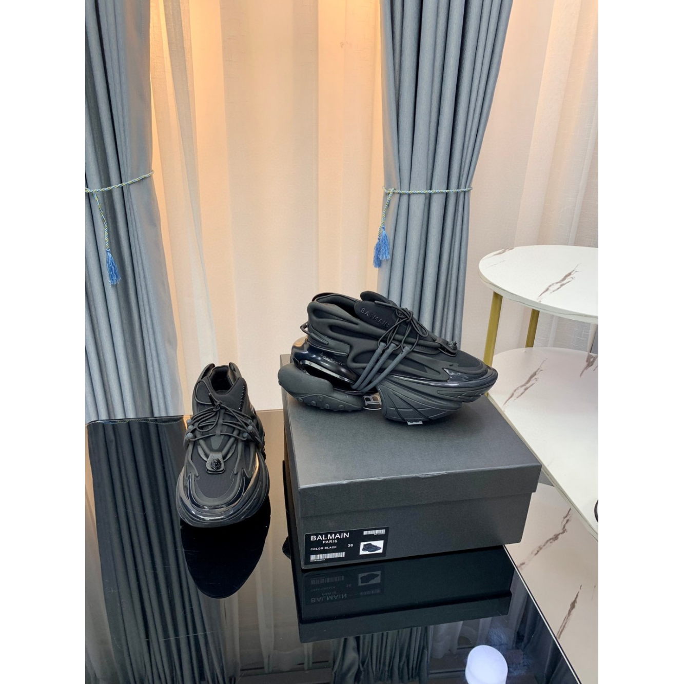Balmain Unicorn Preto