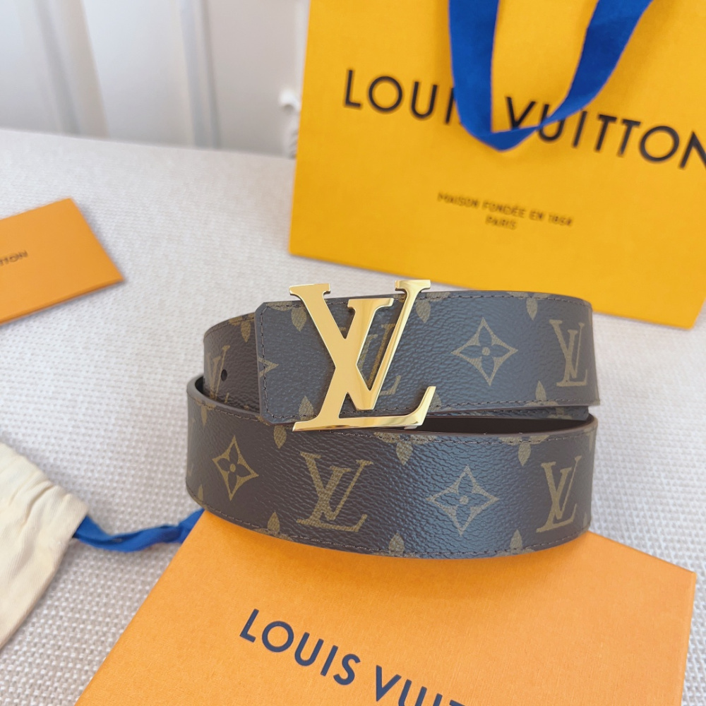 Cinto Louis Vuitton Initiales Monogram Marrom Reversível ferragem Dourada 4.0cm